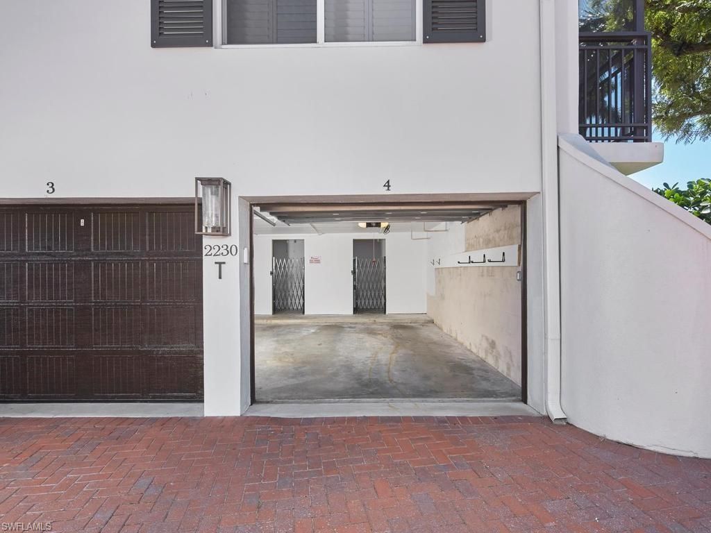 2230 Gulf Shore Blvd N, Unit T4, Naples, FL 34102 Photo