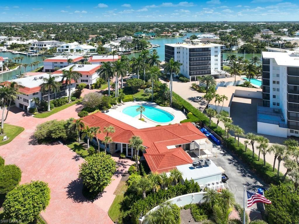 2230 Gulf Shore Blvd N, Unit T4, Naples, FL 34102 Photo