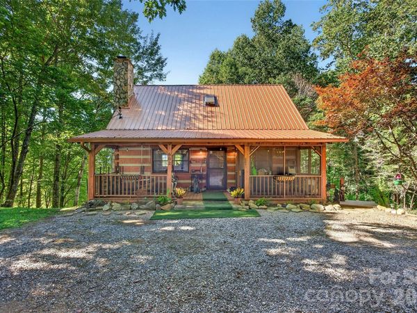 602 Quail Cove Road, Clyde, NC 28721
