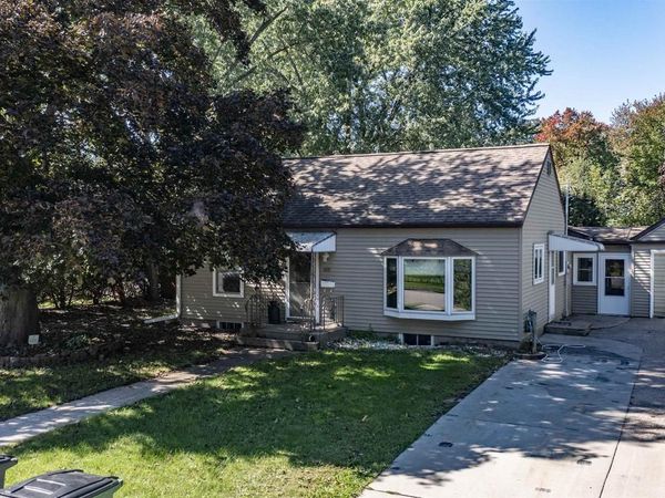 1611 SMITH STREET, Wisconsin Rapids, WI 54494