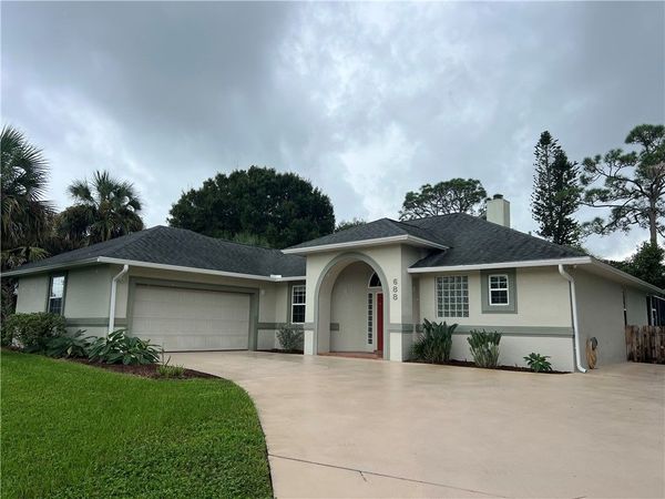 688 Fleming Street , Sebastian, FL 32958