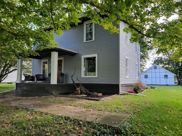 309 W Commercial Street, Neponset, IL 61345