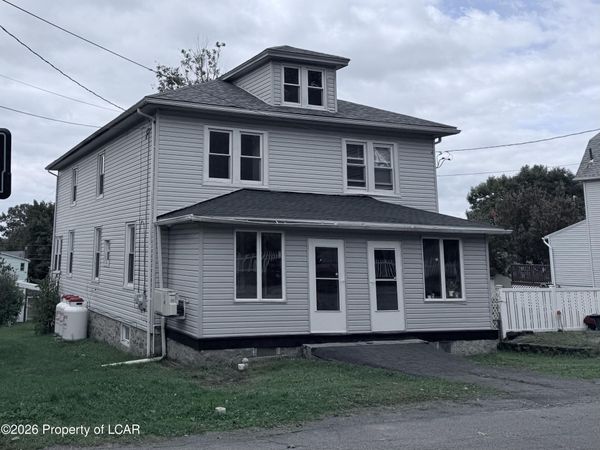 182 Alvin Street, Freeland, PA 18224