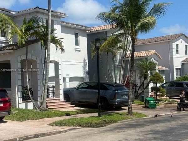 21227 NE 31st Pl, Aventura, FL 33180