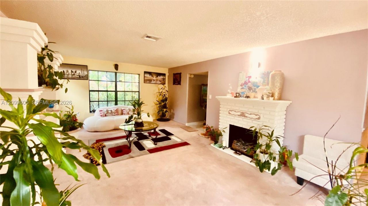 6337 SW 32nd St, Miramar, FL 33023 Photo
