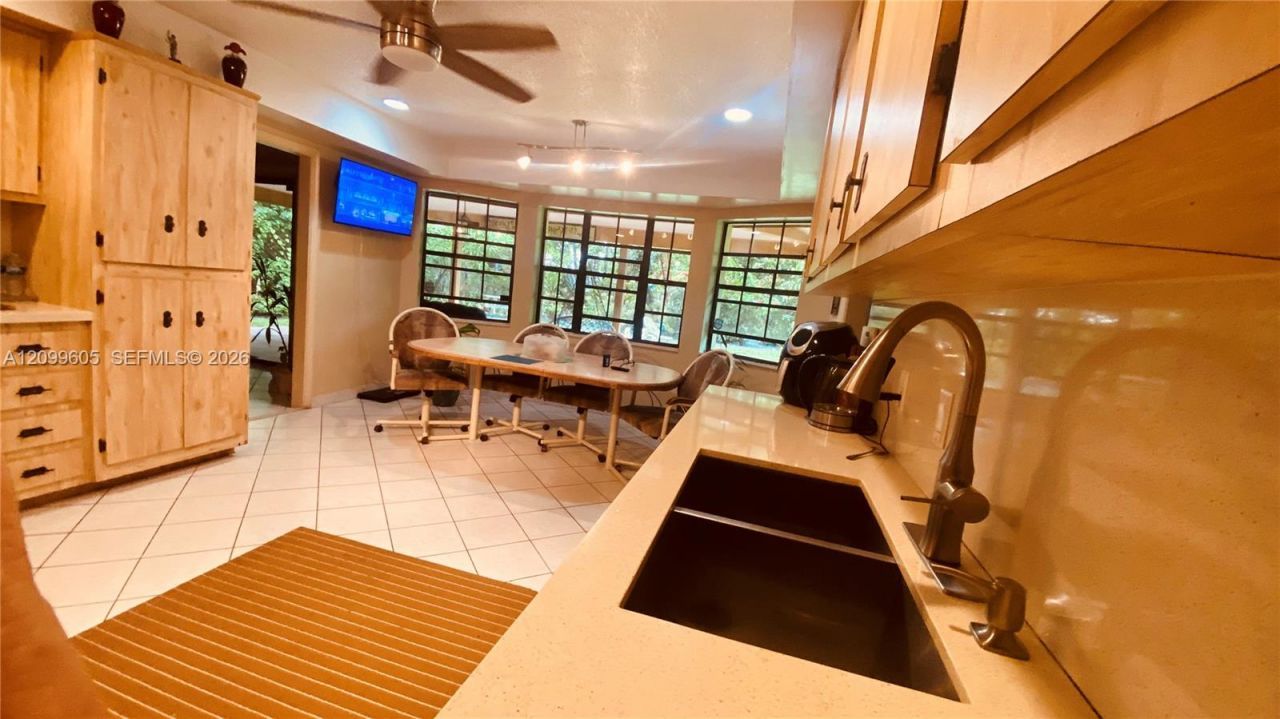 6337 SW 32nd St, Miramar, FL 33023 Photo