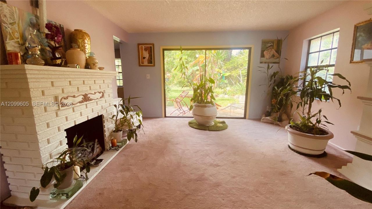 6337 SW 32nd St, Miramar, FL 33023 Photo