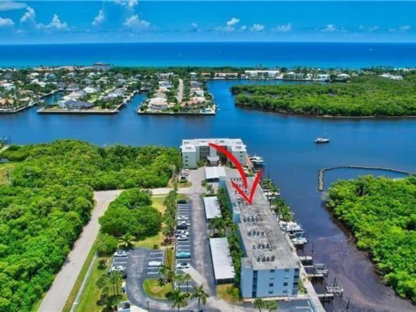 689 NE 6th Court, Boynton Beach, FL 33435
