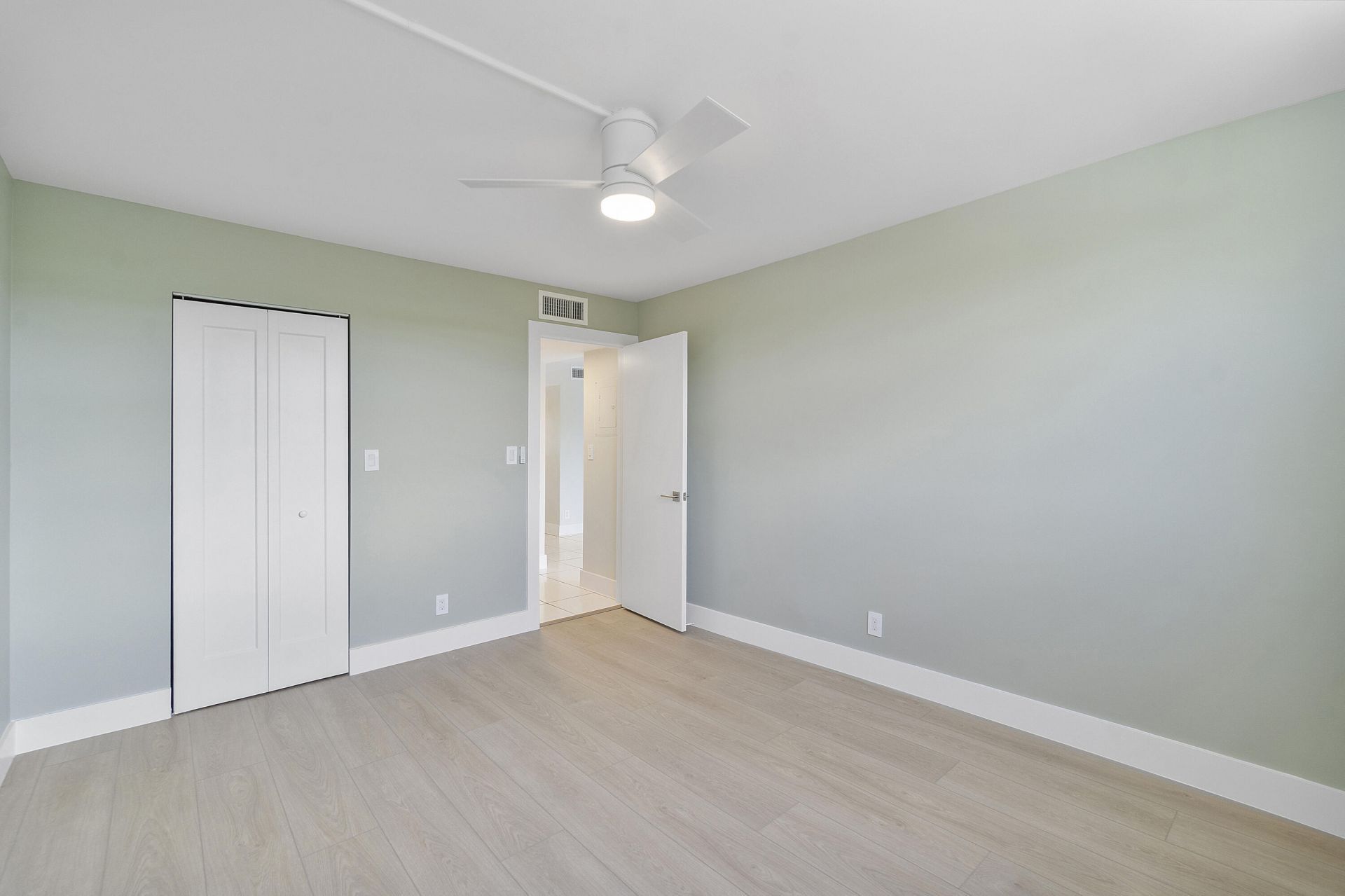 689 NE 6th Court, Boynton Beach, FL 33435 Photo