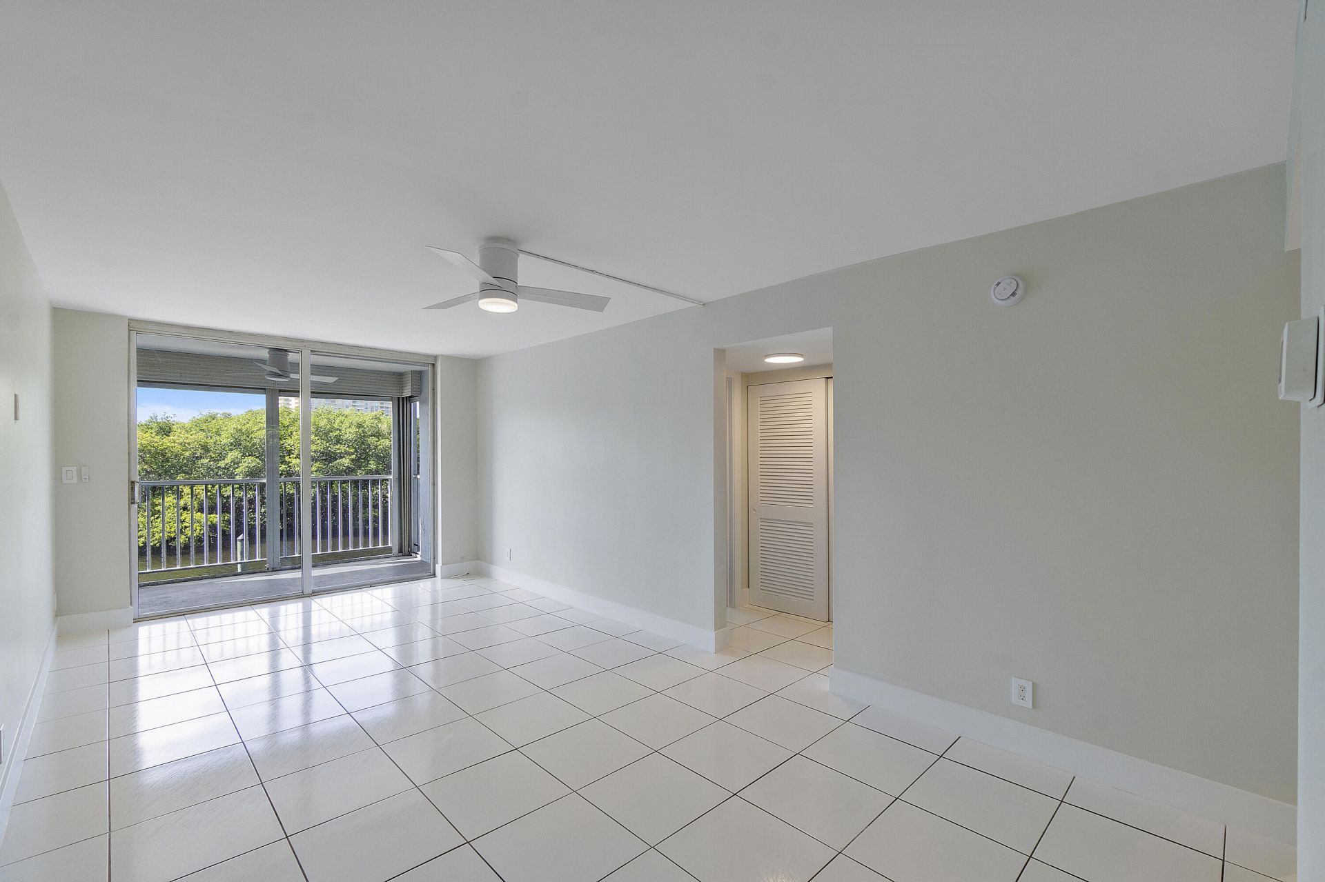689 NE 6th Court, Boynton Beach, FL 33435 Photo