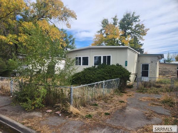 373 N Contor Avenue, IDAHO FALLS, ID 83401