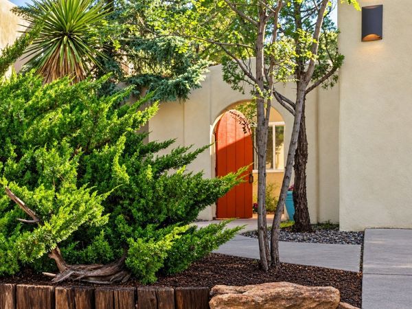 2758 Via Venado , Santa Fe, NM 87505