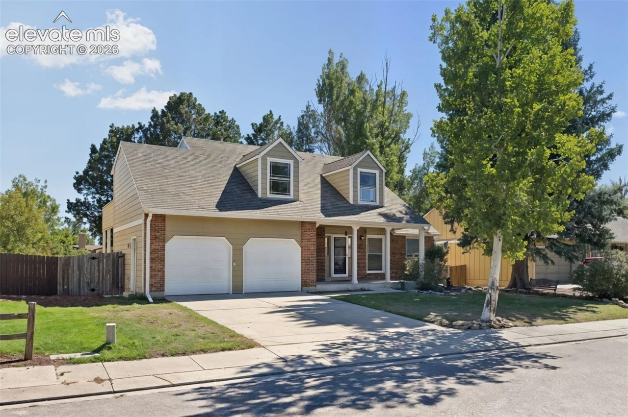 695 Georgetown Lane, Colorado Springs, CO 80919 Main Photo