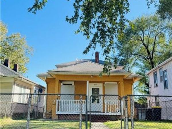 433 N Oakley Avenue, Kansas City, MO 64123