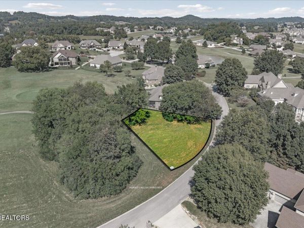 228 Osprey Circle, Vonore, TN 37885