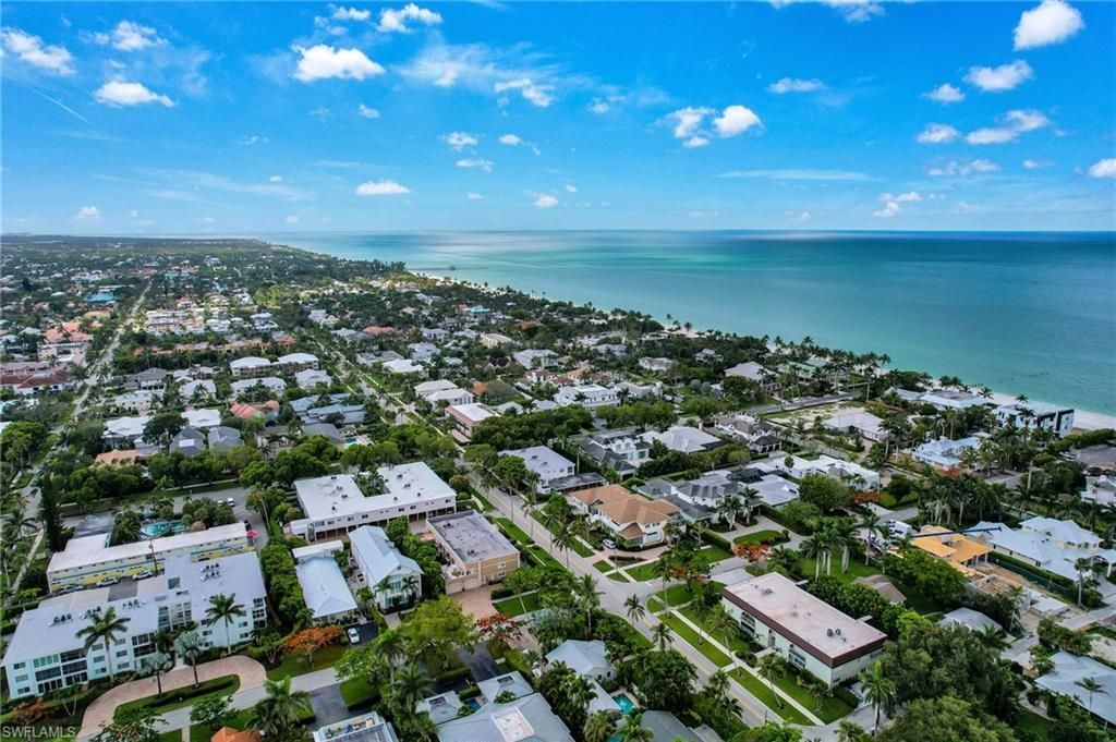 215 3rd Ave S, Unit 215, Naples, FL 34102 Photo