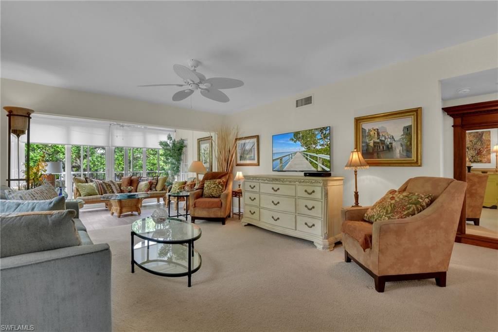 215 3rd Ave S, Unit 215, Naples, FL 34102 Photo