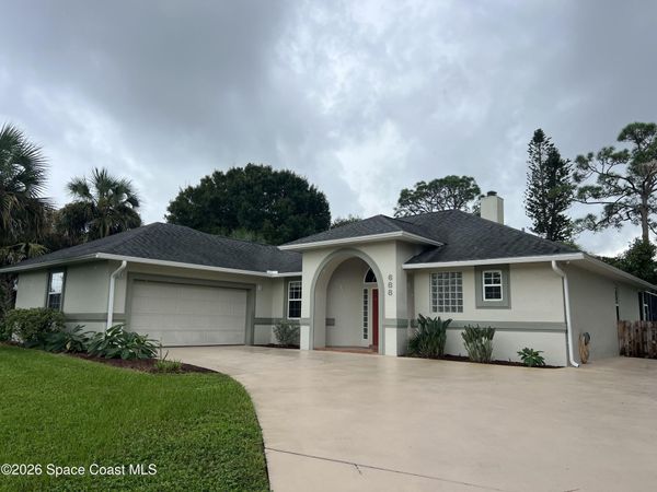 688 Fleming Street , Sebastian, FL 32958