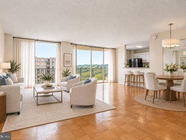 4600 S FOUR MILE RUN DRIVE, Unit 1040, ARLINGTON, VA 22204