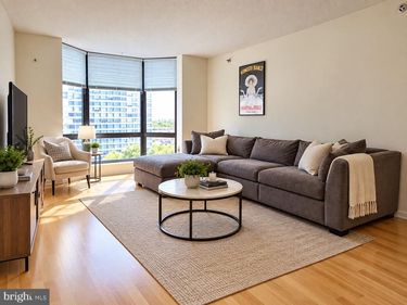 2018 32 WALNUT STREET, Unit 15C, PHILADELPHIA, PA 19103