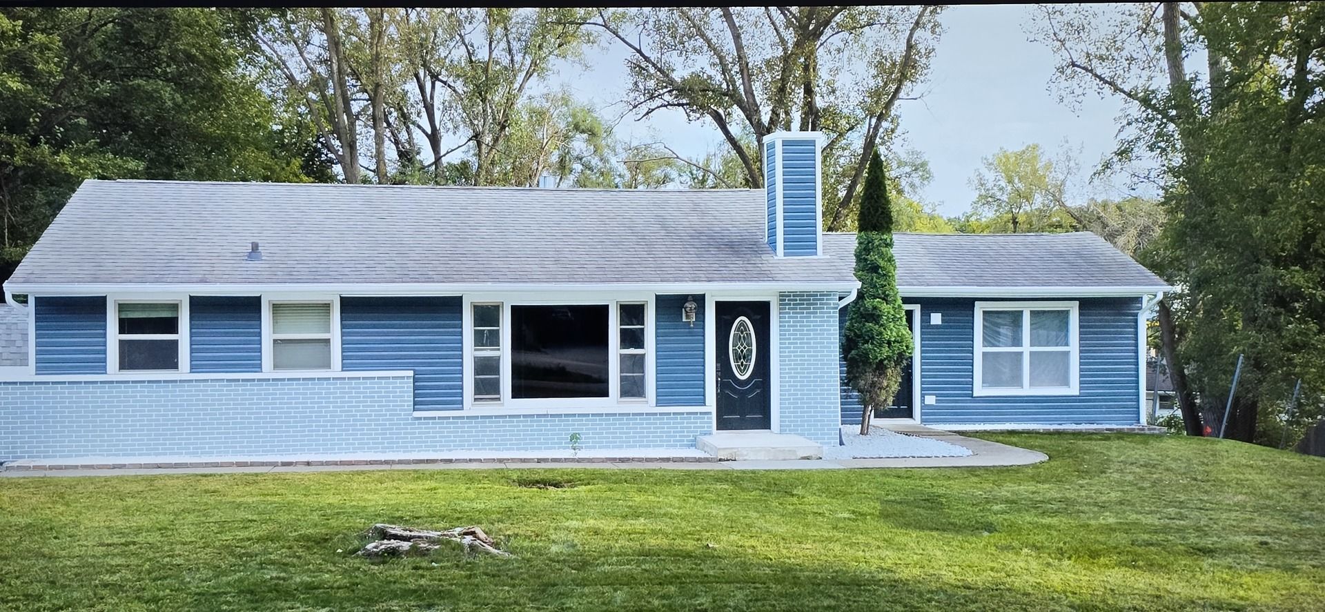 139 Memory Lane , Carpentersville, IL 60110 Main Photo