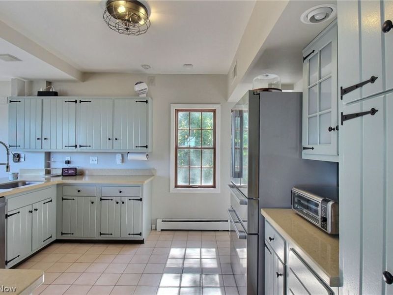 26534 Lake Road, Bay Village, OH 44140 Photo 10
