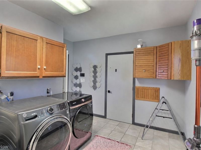 26534 Lake Road, Bay Village, OH 44140 Photo 16
