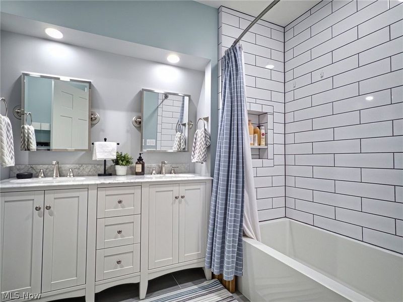 26534 Lake Road, Bay Village, OH 44140 Photo 25