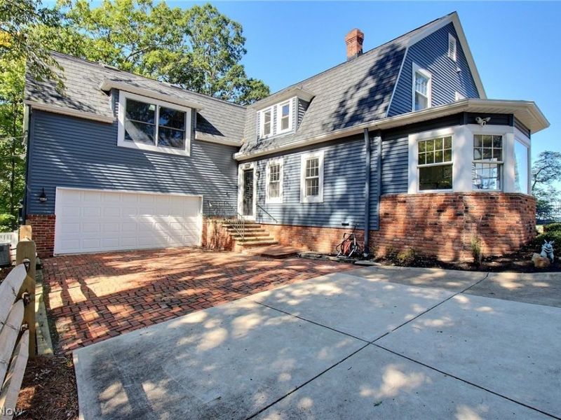 26534 Lake Road, Bay Village, OH 44140 Photo 3