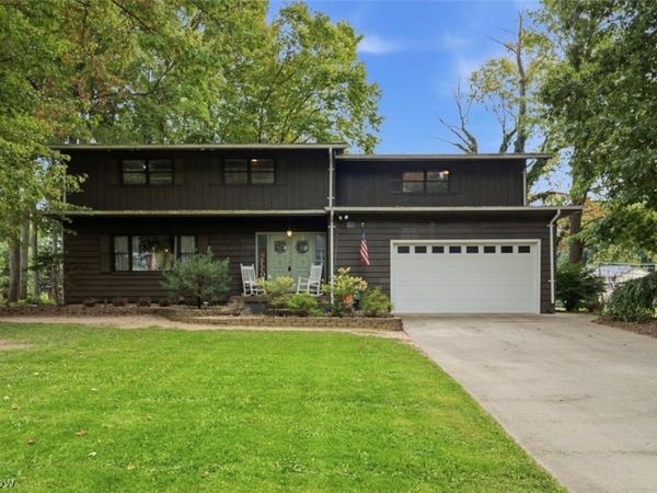 715 Oakridge Drive , Boardman, OH 44512