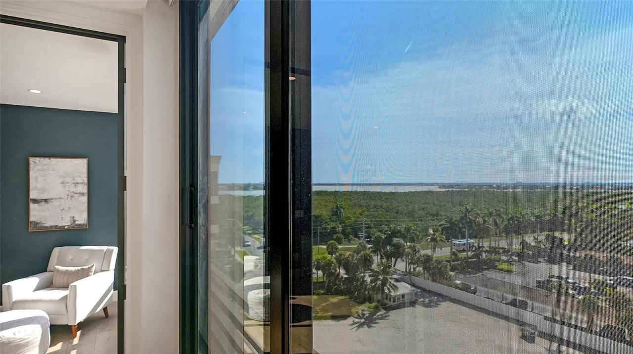 1102 Benjamin Franklin Drive, Unit 810, Sarasota, FL 34236 Photo