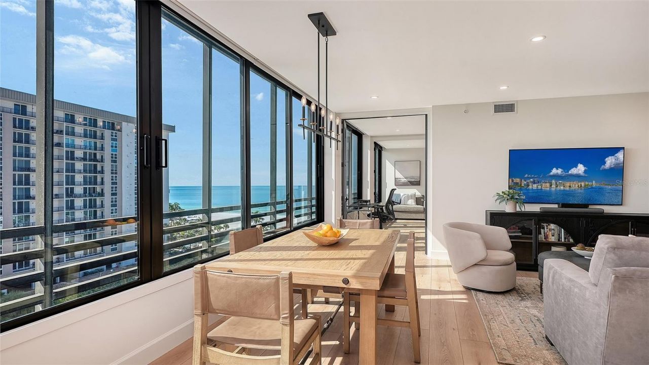 1102 Benjamin Franklin Drive, Unit 810, Sarasota, FL 34236 Photo