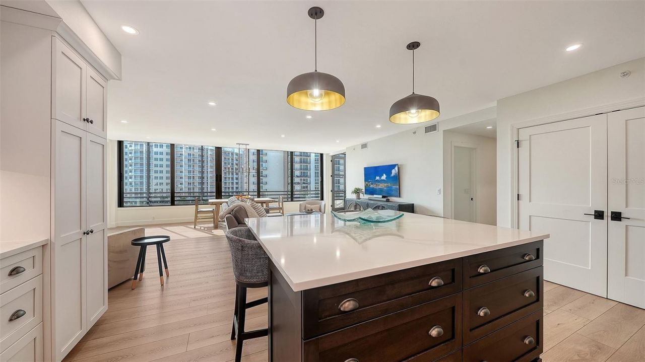 1102 Benjamin Franklin Drive, Unit 810, Sarasota, FL 34236 Photo