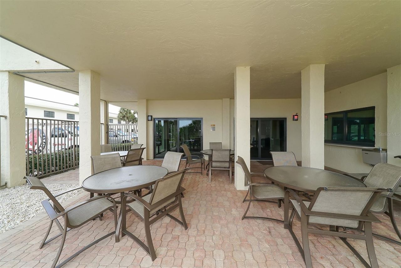 1102 Benjamin Franklin Drive, Unit 810, Sarasota, FL 34236 Photo
