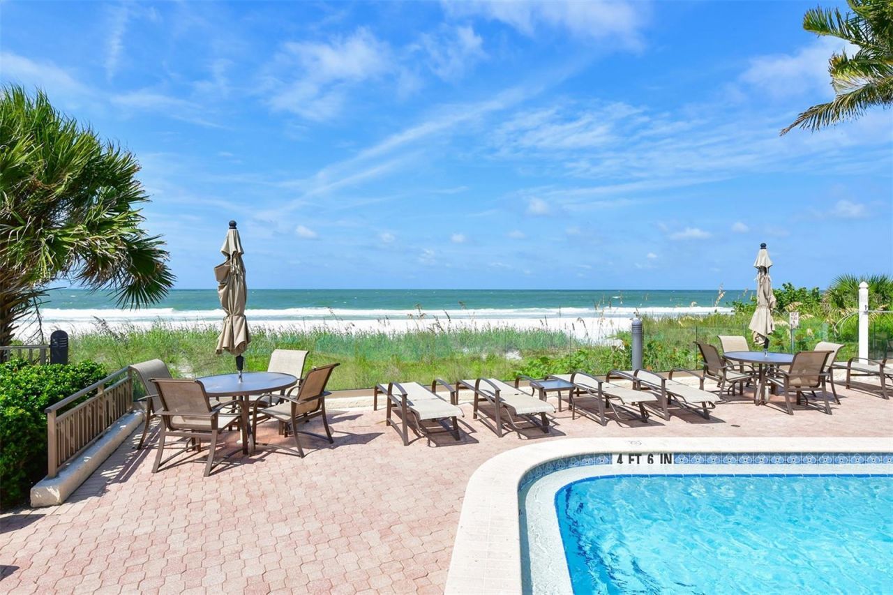 1102 Benjamin Franklin Drive, Unit 810, Sarasota, FL 34236 Photo