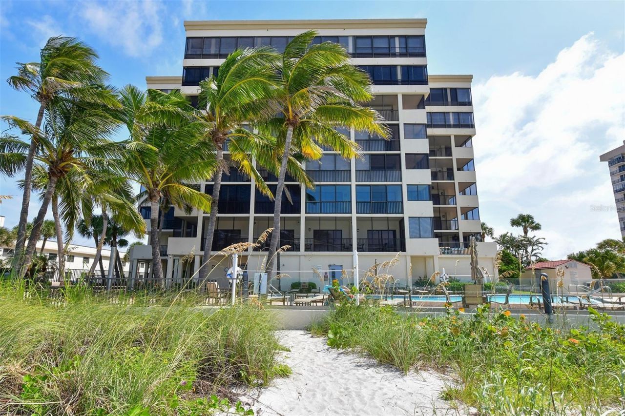 1102 Benjamin Franklin Drive, Unit 810, Sarasota, FL 34236 Photo