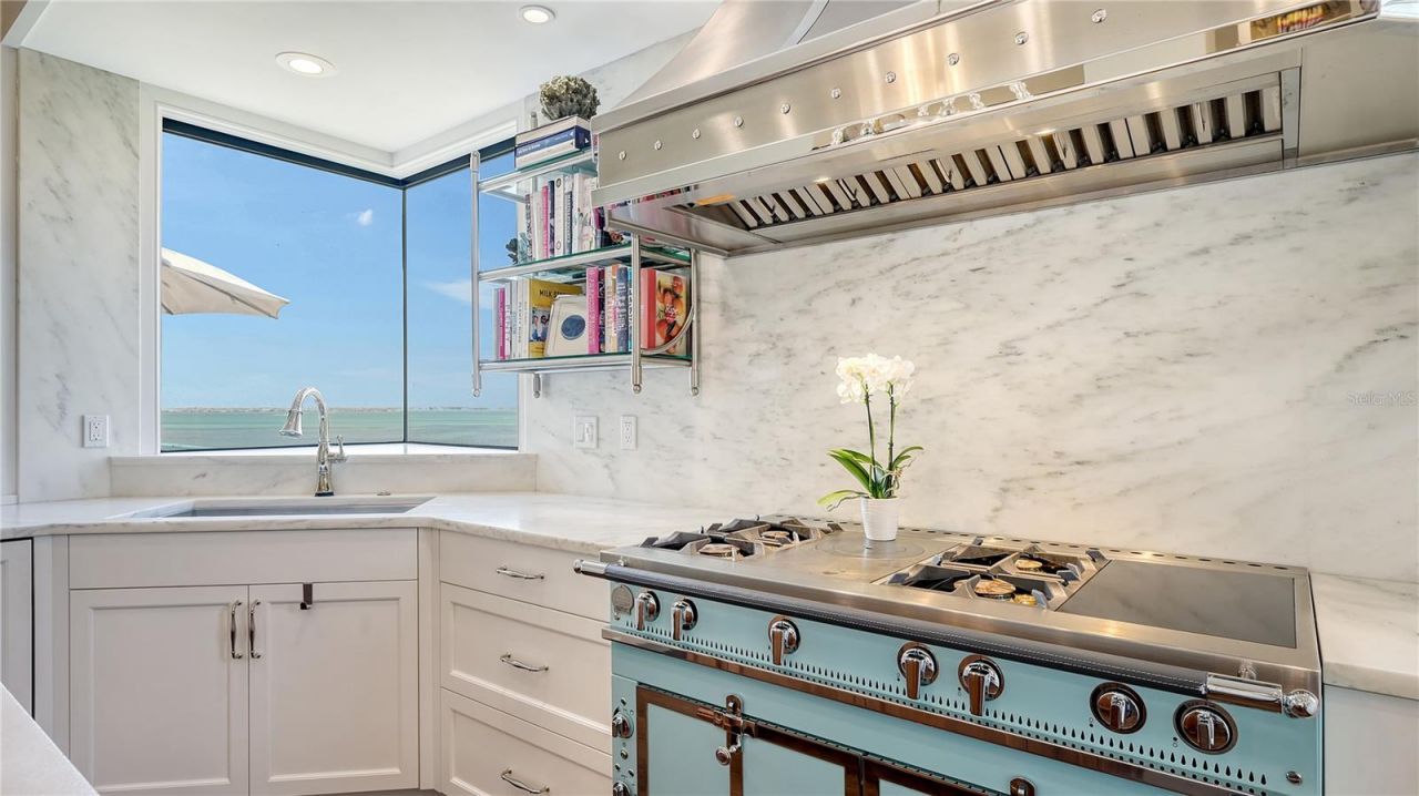 340 Gulf Of Mexico Drive, Unit 136, Longboat Key, FL 34228 Photo