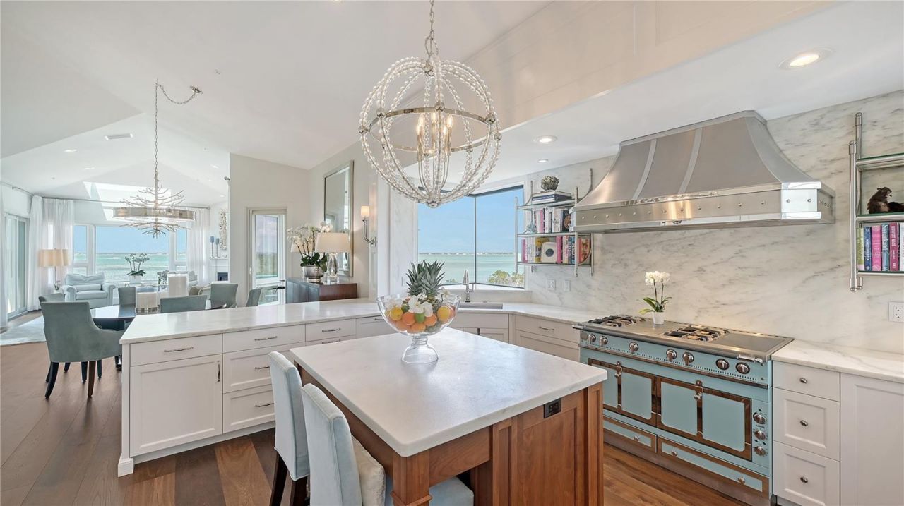 340 Gulf Of Mexico Drive, Unit 136, Longboat Key, FL 34228 Photo