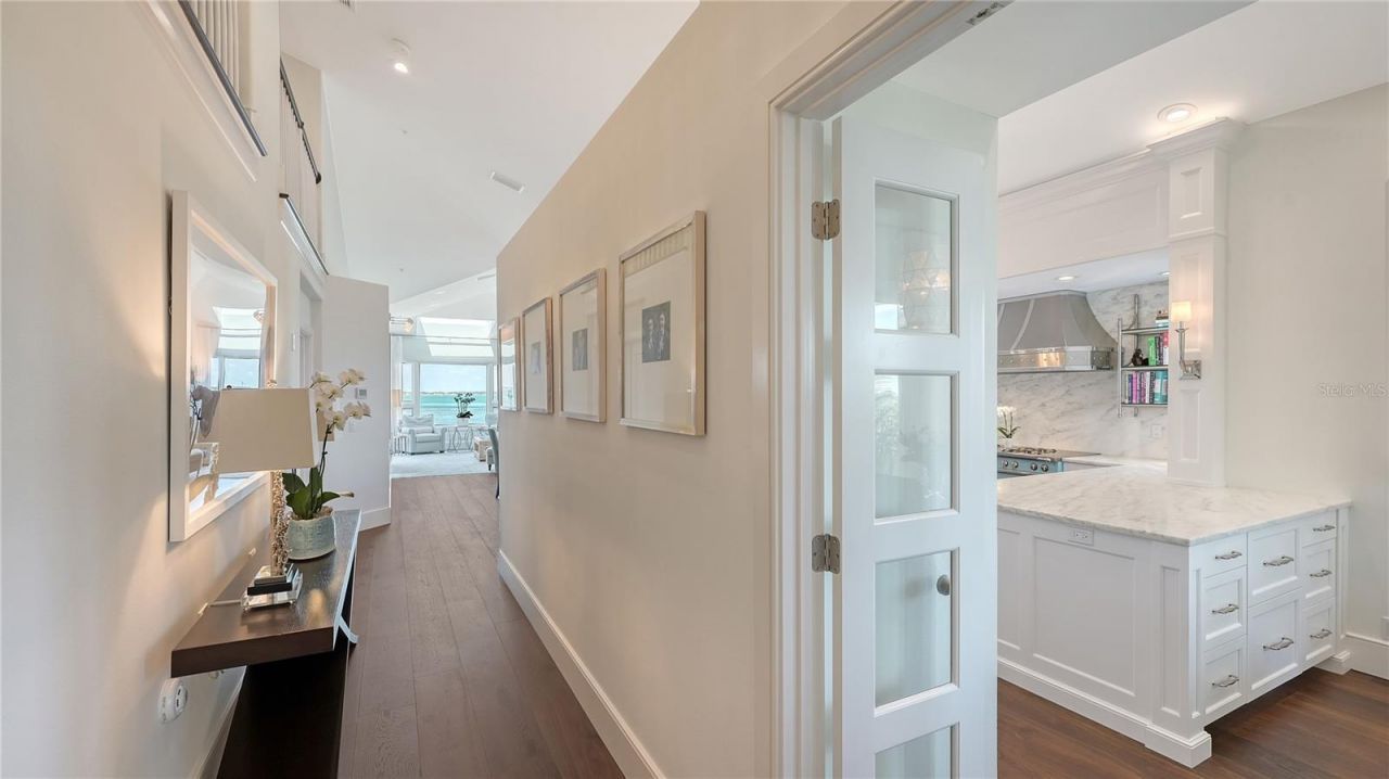 340 Gulf Of Mexico Drive, Unit 136, Longboat Key, FL 34228 Photo
