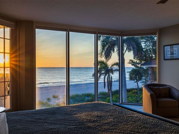 19616 GULF BOULEVARD, Unit 302, INDIAN SHORES, FL 33785
