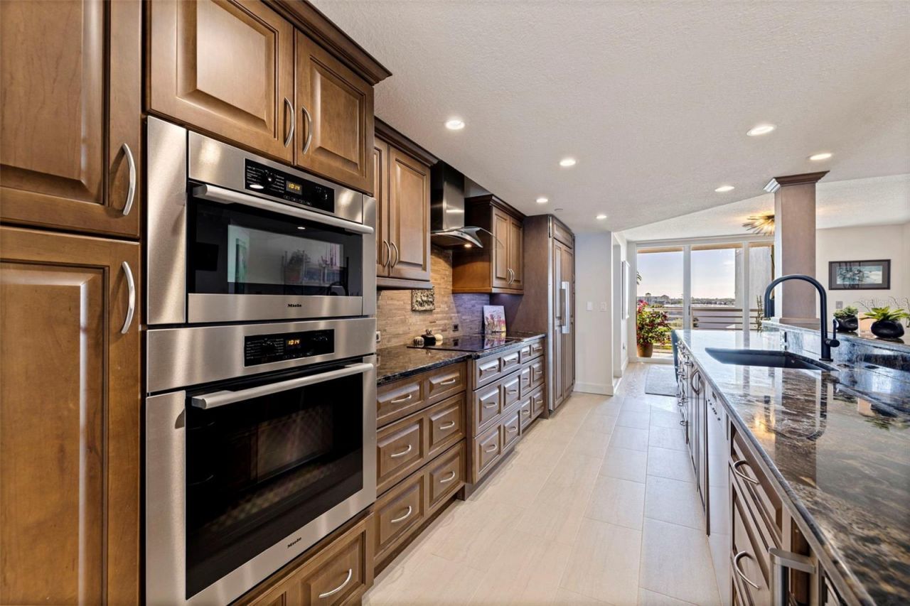 19616 Gulf Boulevard, Unit 302, Indian Shores, FL 33785 Photo