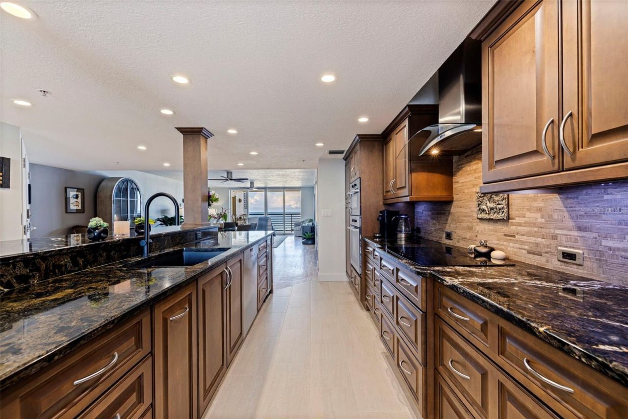 19616 Gulf Boulevard, Unit 302, Indian Shores, FL 33785 Photo