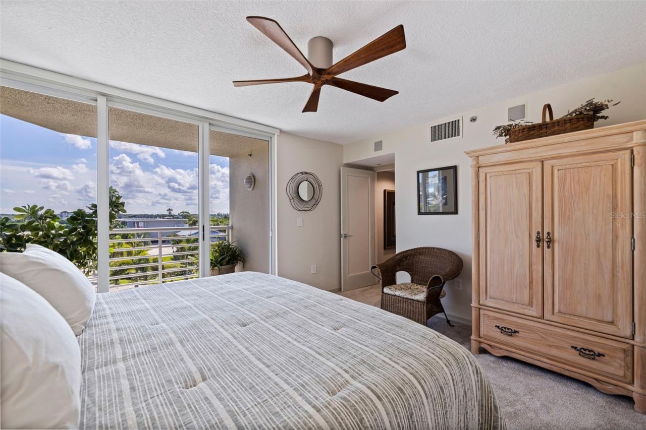 19616 Gulf Boulevard, Unit 302, Indian Shores, FL 33785 Photo