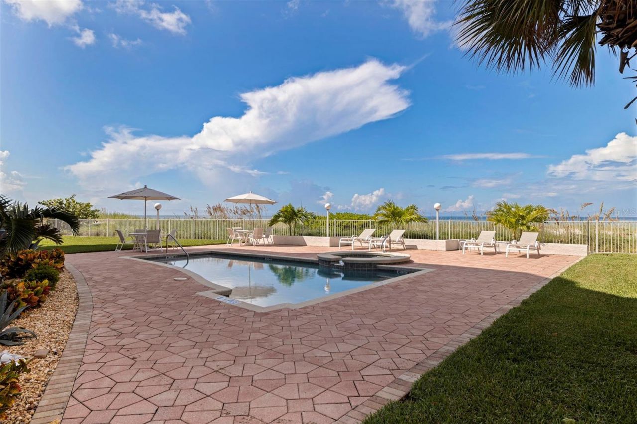 19616 Gulf Boulevard, Unit 302, Indian Shores, FL 33785 Photo