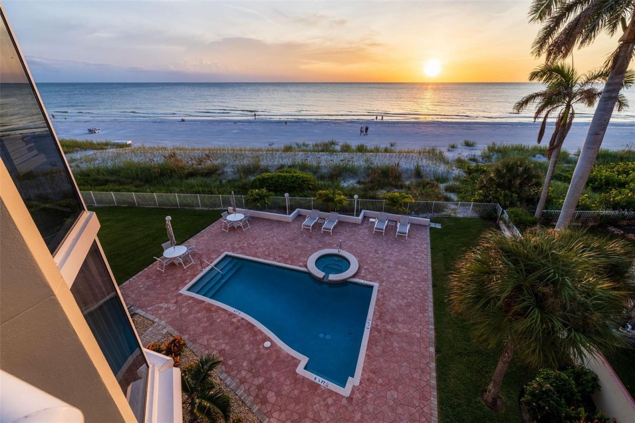 19616 Gulf Boulevard, Unit 302, Indian Shores, FL 33785 Photo