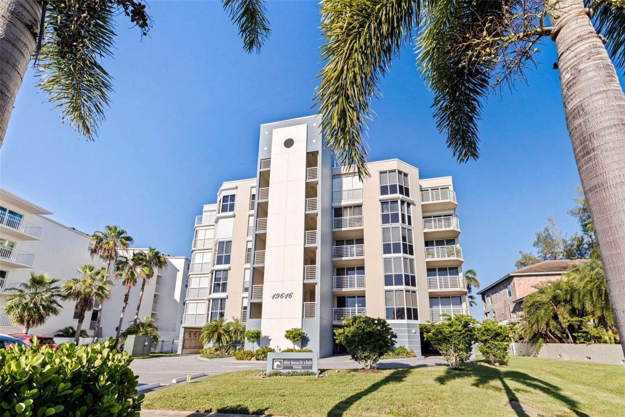 19616 Gulf Boulevard, Unit 302, Indian Shores, FL 33785 Photo