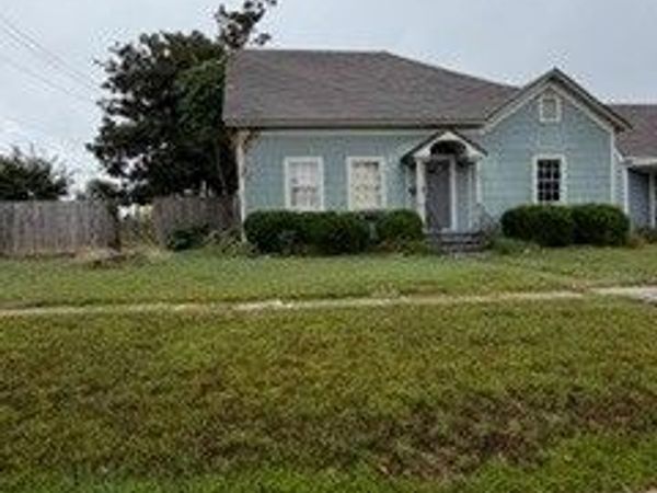521 N 3rd Street , Rogers, AR 72756