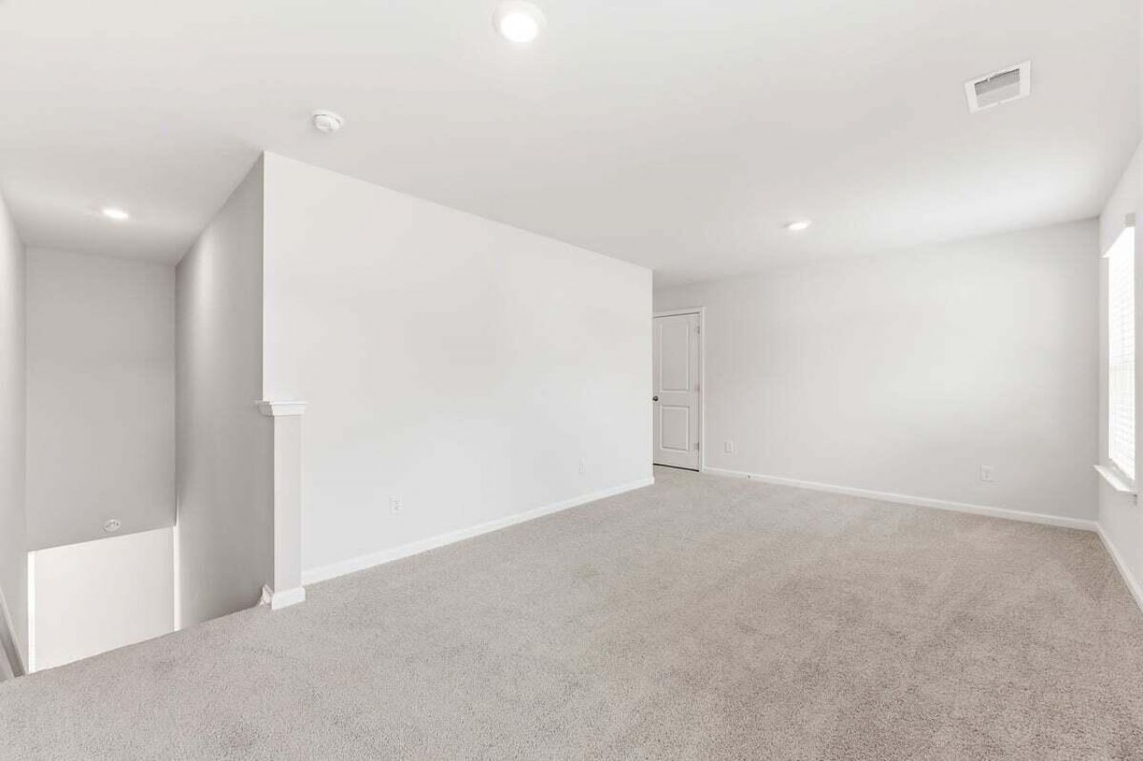 606 Red Mulberry Road Photo 14