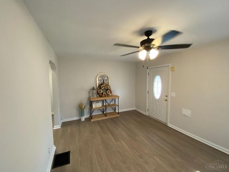 7027 Ellen Avenue, North College Hill, OH 45239 Photo 3