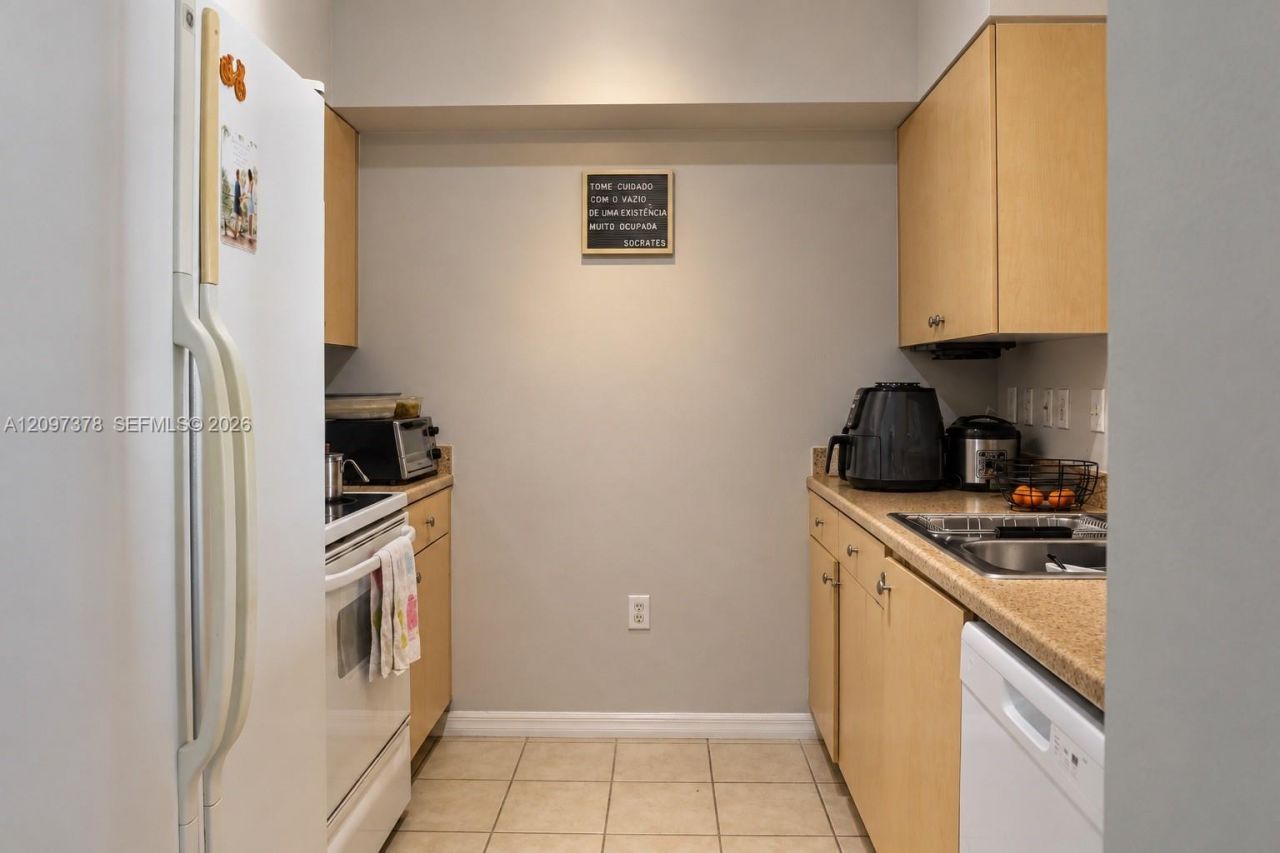616 Clearwater Park Rd , Unit 808, West Palm Beach, FL 33401 Photo
